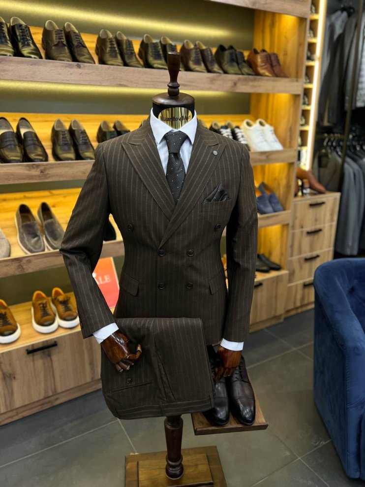 Костюм ERN 2-ка Коричневый в полоску двубортный